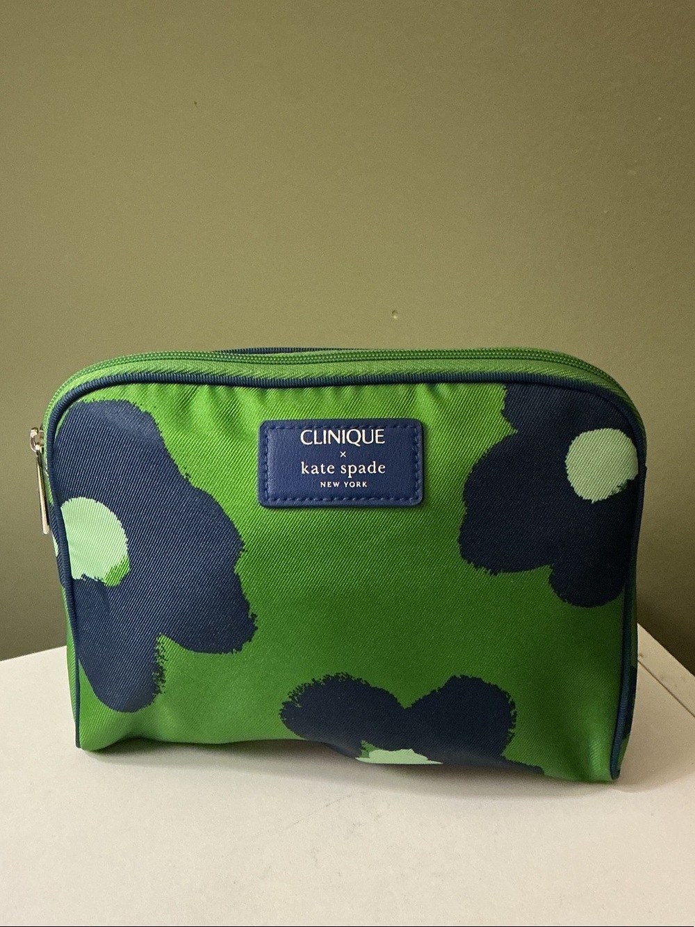 Clinique X Kate Spade Collab Green and Navy Floral Cosmetic Bag Pouch NEW